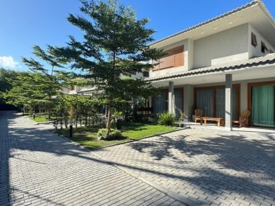 Casa em condomínio na Estrada da Balsa