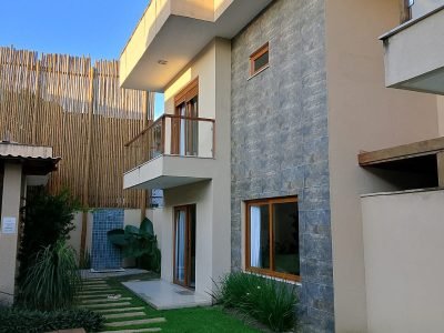 Casa em Condomínio na Estrada da Balsa