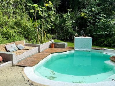 Diária – Casa Açaí, centro de Arraial d’Ajuda – (Temporada)