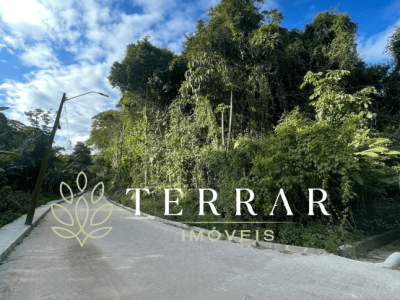 Terreno São Francisco/Villas 2.700 m²